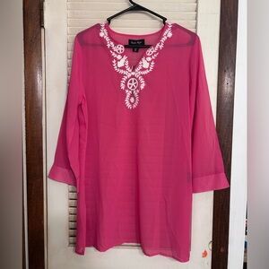 NWT Charlie Paige Vibrant Pink Tunic